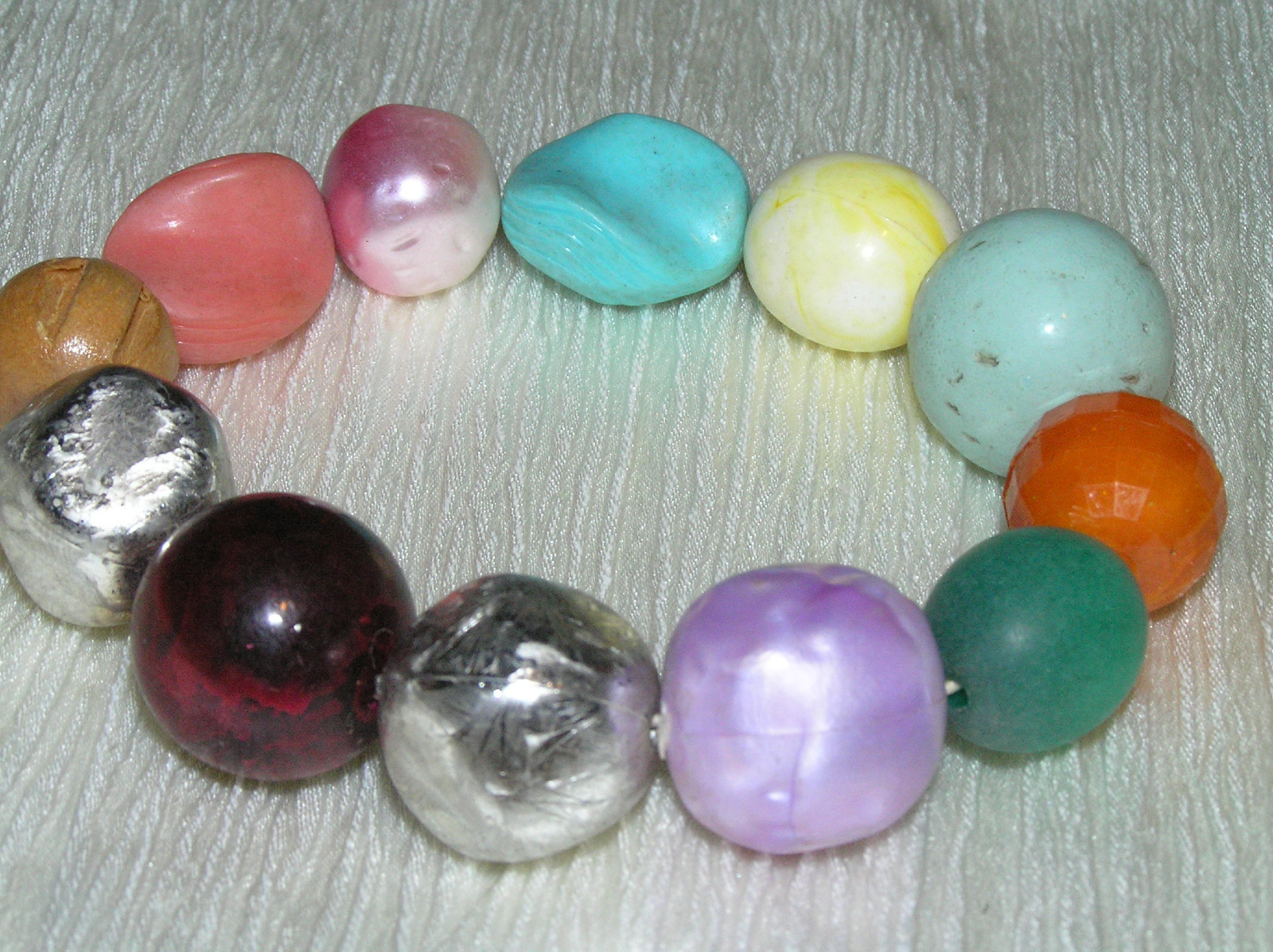 Estate Colorful Variety of Assorted Shapes & Sizes Plastic Bead Stretch Bracelet