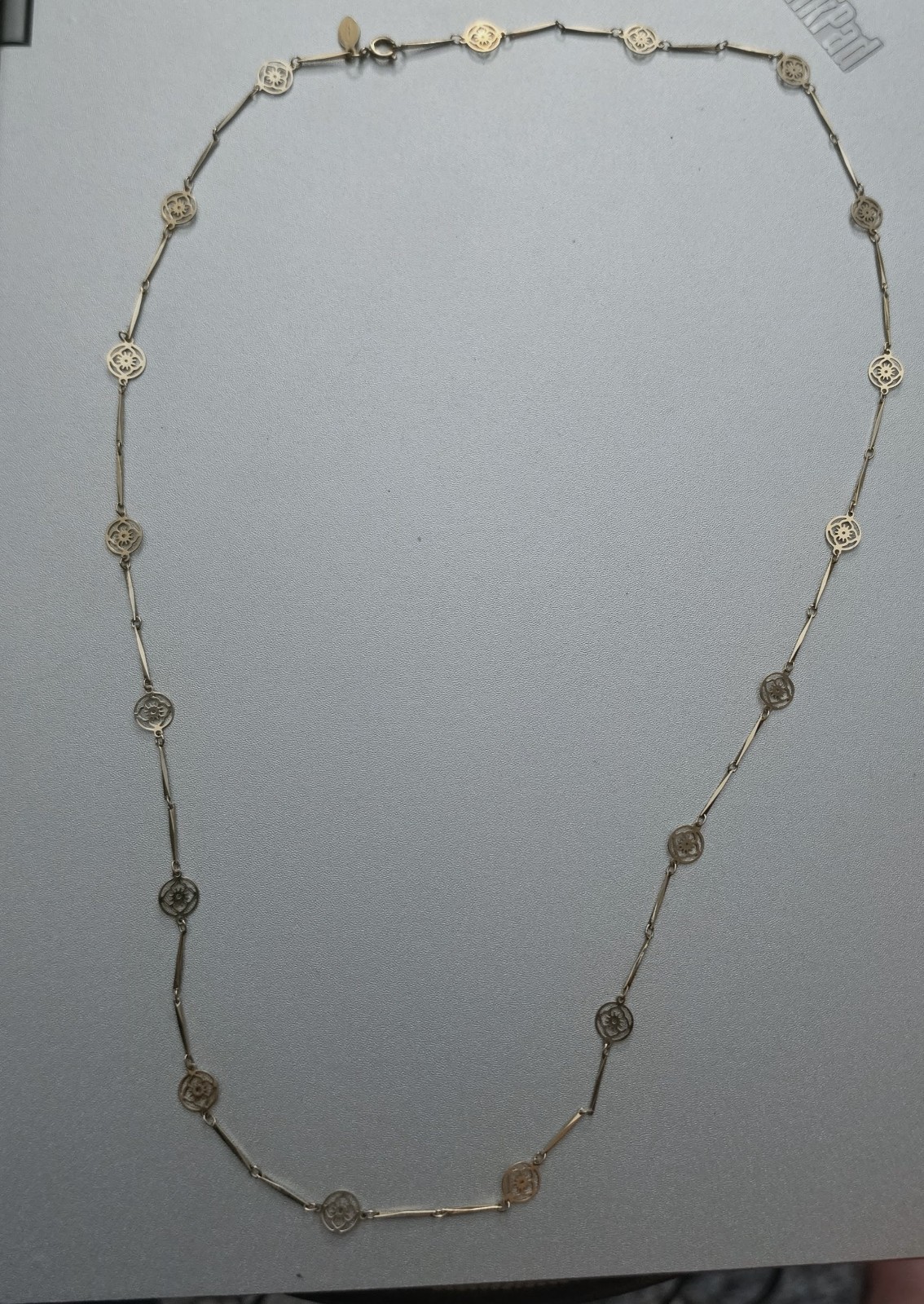 Vintage 1979 Avon Flowerlace Necklace Goltone, In Original Box