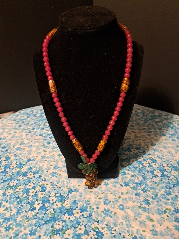 Vintage Red Beaded Necklace With A Cluster Of Grapes And Green Leaf Beads 21 In