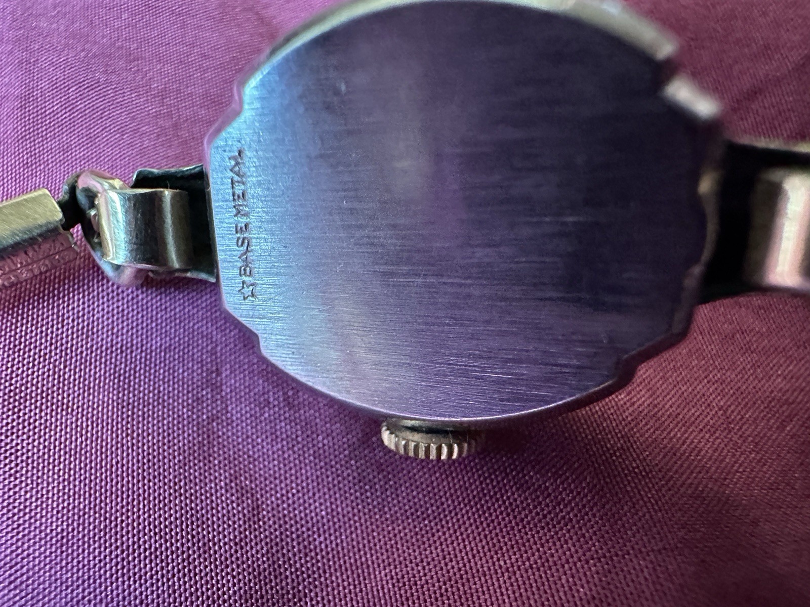 Vintage Hampden Swiss Mid-Century Gold Tone Women’s Watch Wind up
