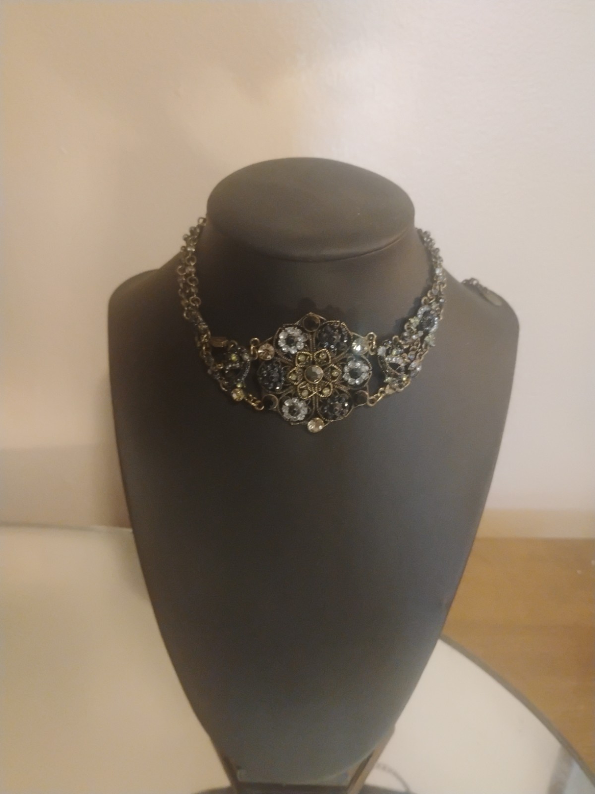 Vintage Rhinestone Floral Medallion Choker Necklace