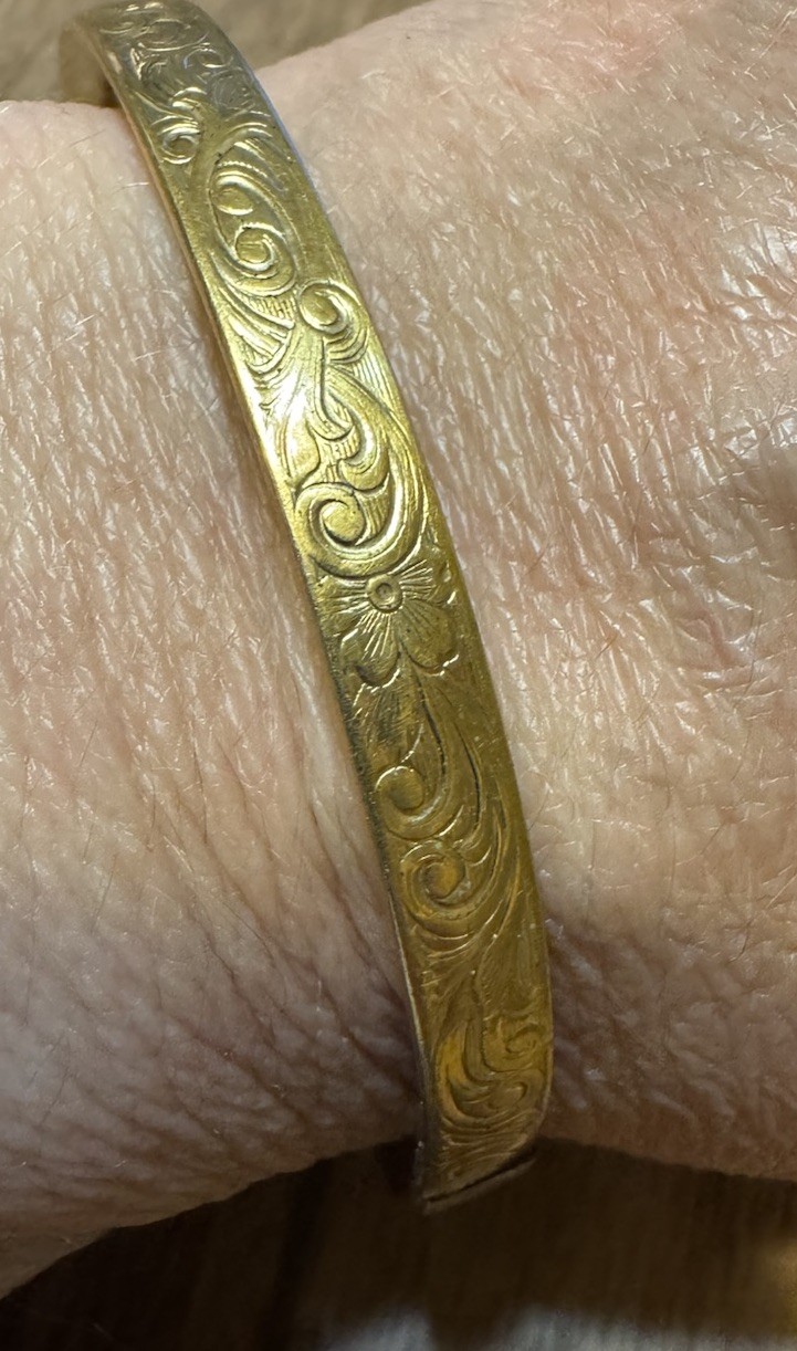 Vintage 1/20th 12K Yellow Gold Filled Floral Repousse 5 mm Bangle Bracelet~91 Gr