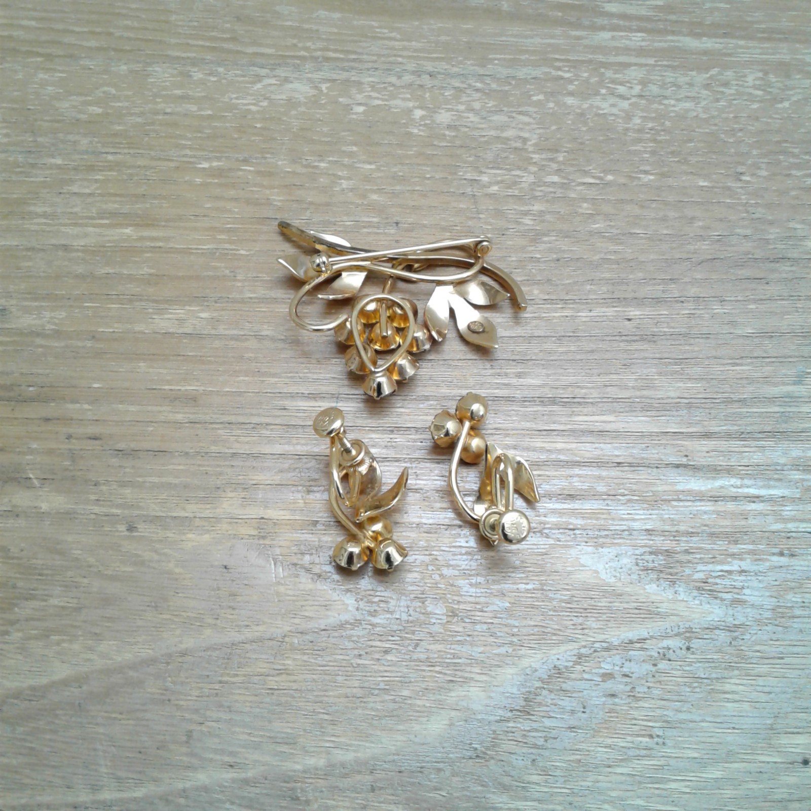 Vintage Amethyst Van Dell 12kt Goldfilled Pin and Earrings Set in Original Box