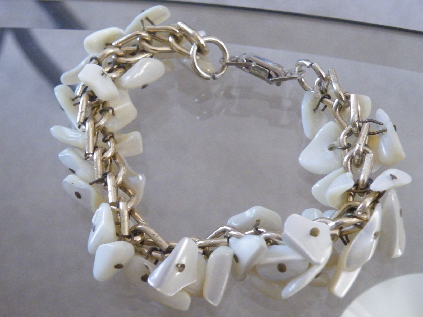 SEE PICTURES Vtg Mid Century Bracelet Mother of Pearl Jewelry JAPAN – FREE SHIP