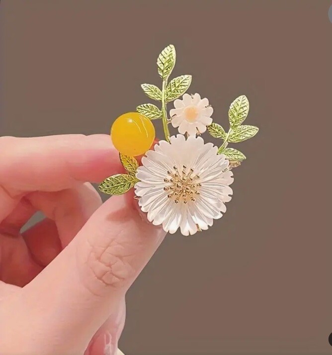 Daisy Flower Brooch Pin, Green Leaf Brooch Pin For Women, Gift Ideas
