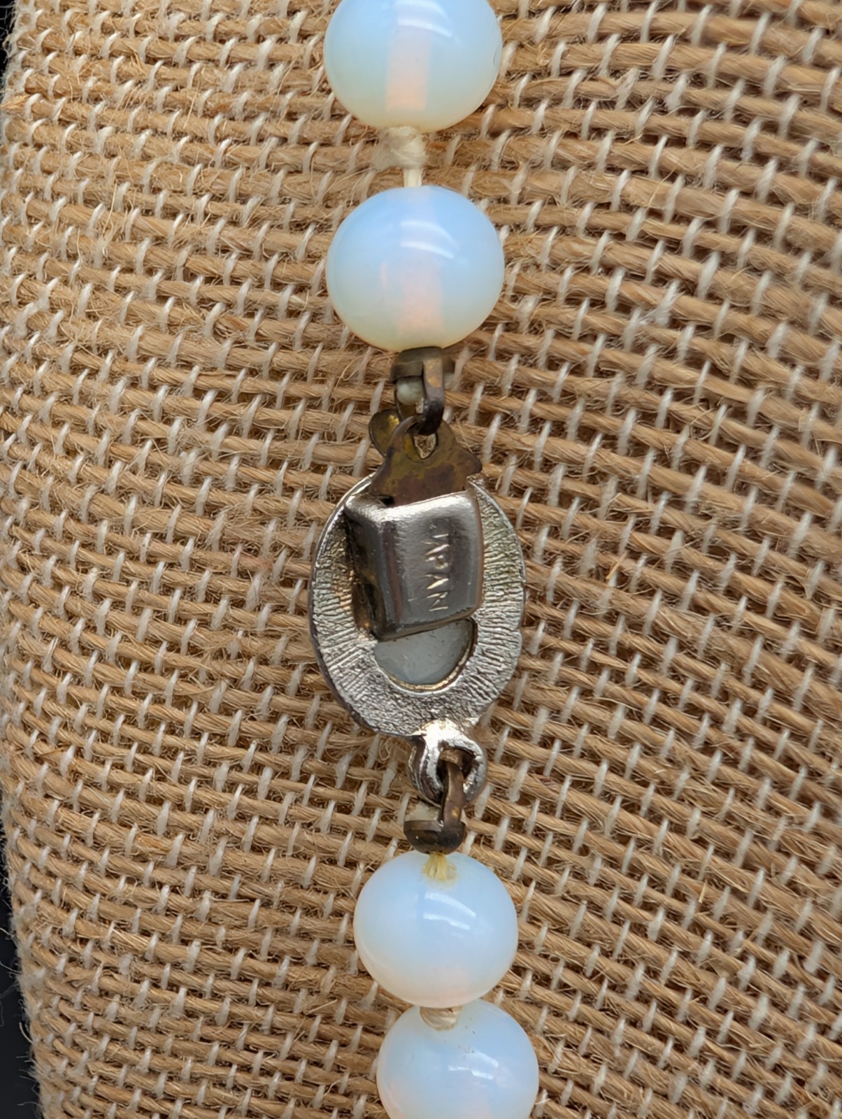VINTAGE OPALITE OR OPALINE OPALESCENT GLASS BEAD NECKLACE HAND KNOTTED 23″