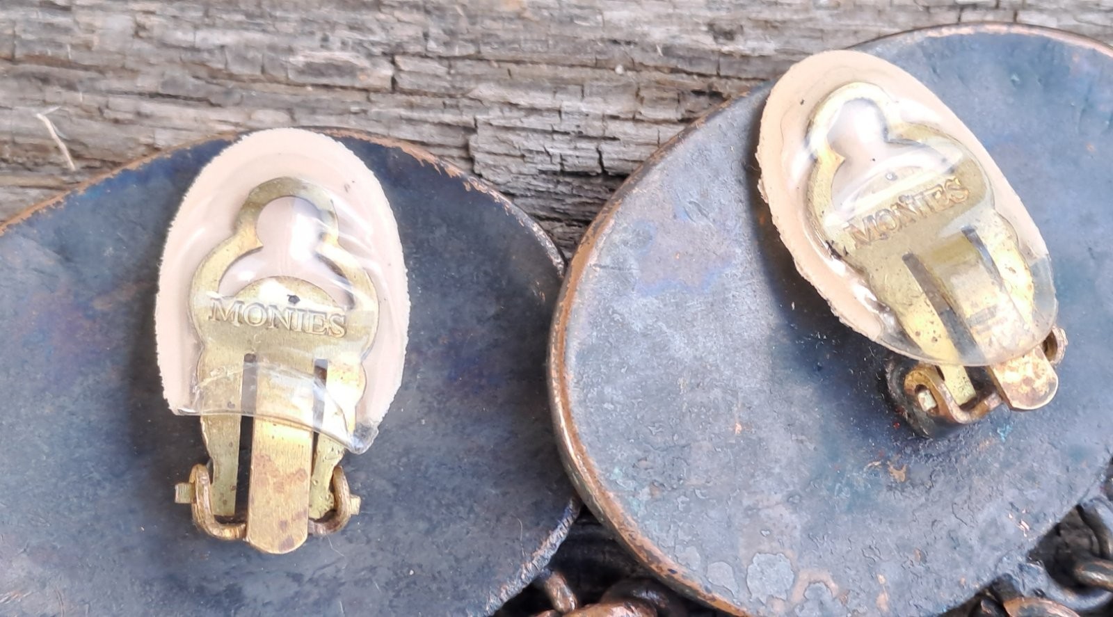 vintage earrings monies Artistic Shell Design