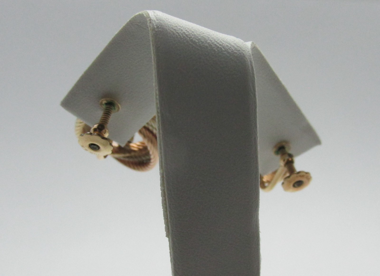 14K Gold Filled Tri Tone Knot Screw Back Earrings Classic Style 1″ -5.8 Grams