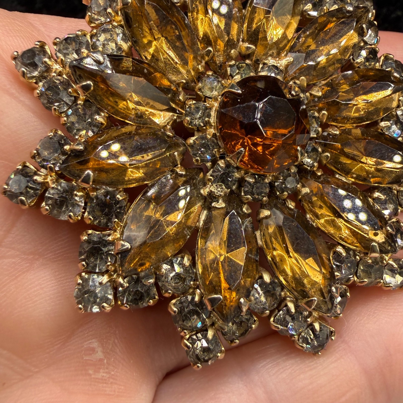 Vintage Rhinestone Brooch Orange Gold Tone Browns Lots of Sparkle
