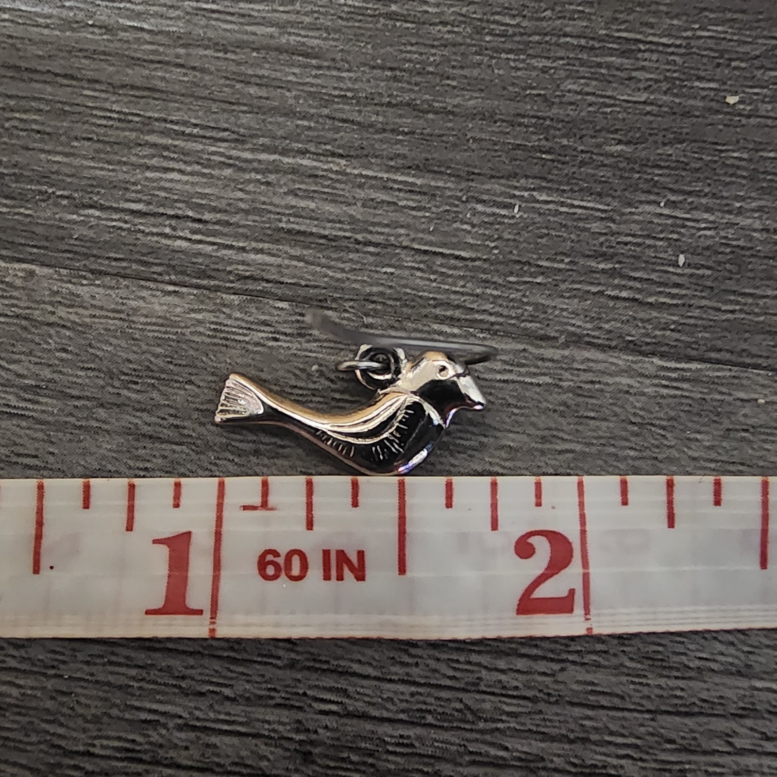 Women’s Silver Toned TRIFARI Earrings Dangle Bird Dove Sparrow Pigeon Vintage