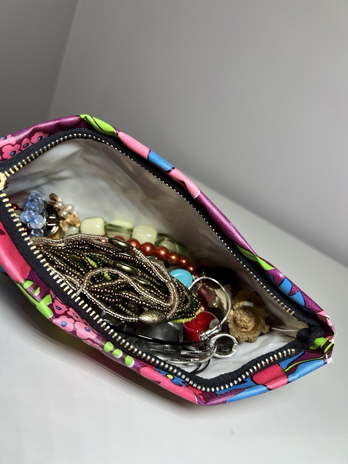 1+ LB Mystery Floral Bag Estate Sale Jewelry Bulk Fashion Costume Vintage Modern