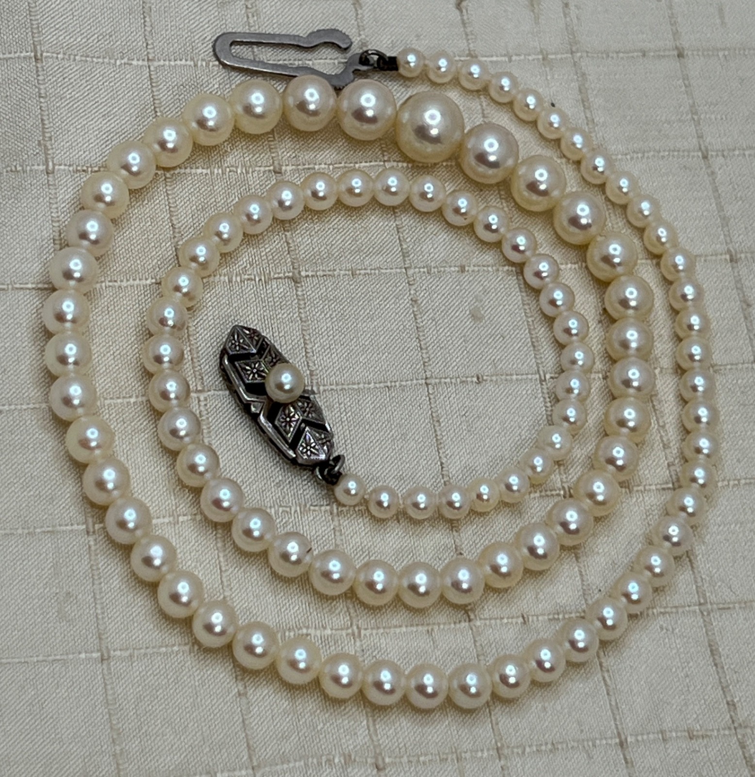 Vintage Mikimoto Pearl Necklace Silver Clasp 16″ Made in Japan