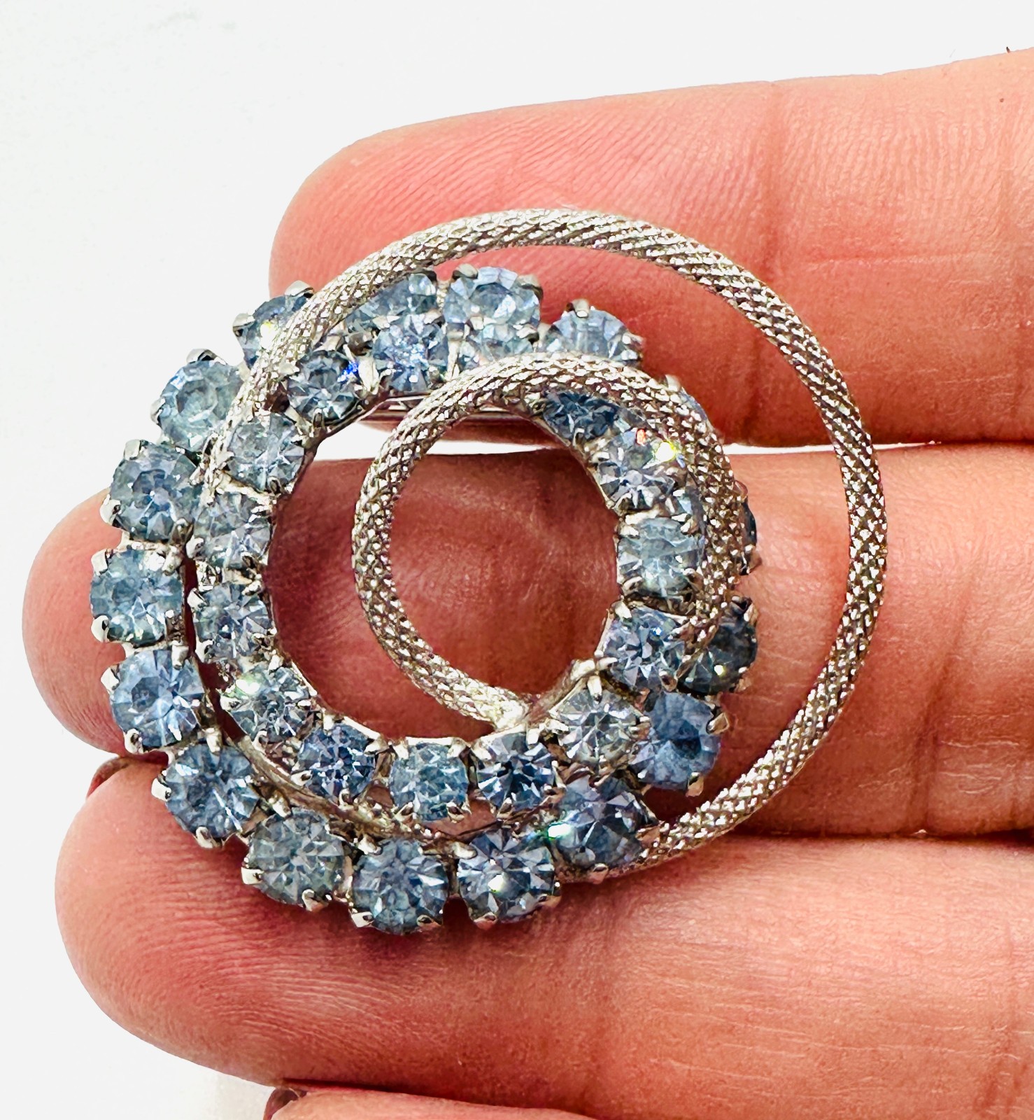 Lot 4 Sparkly Light Sapphire Blue Silver Gold Tone Flower Round Pins Brooches