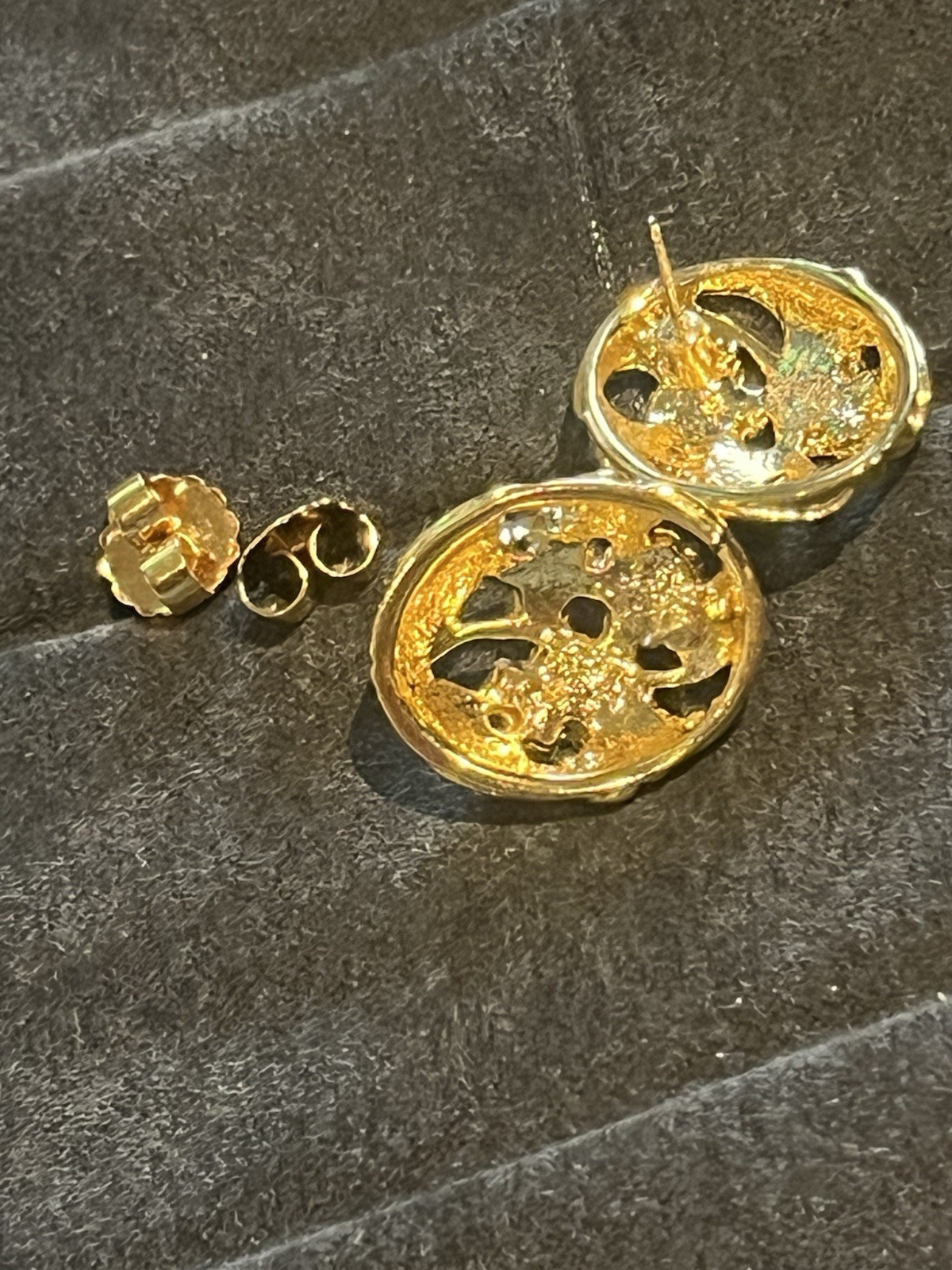 Vintage Gold Tone Pink Enamel Flowers Faux Pearl Gold Tone Oval Post Earrings