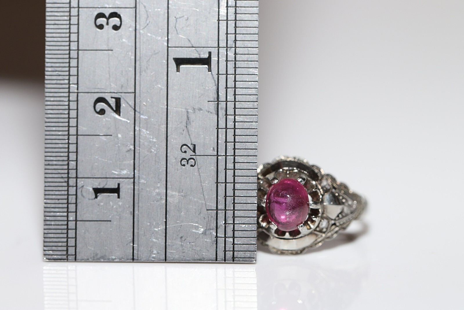 Antique Circa 1920s 18k Gold Natural Cabochon Ruby And Rose Cut Diamond Ring