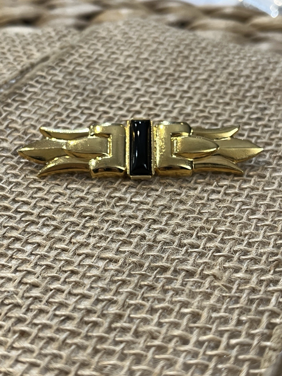 Vintage Gold Tone Rectangular ART DECO Faux Black Onyx Brooch Pin 2.5″