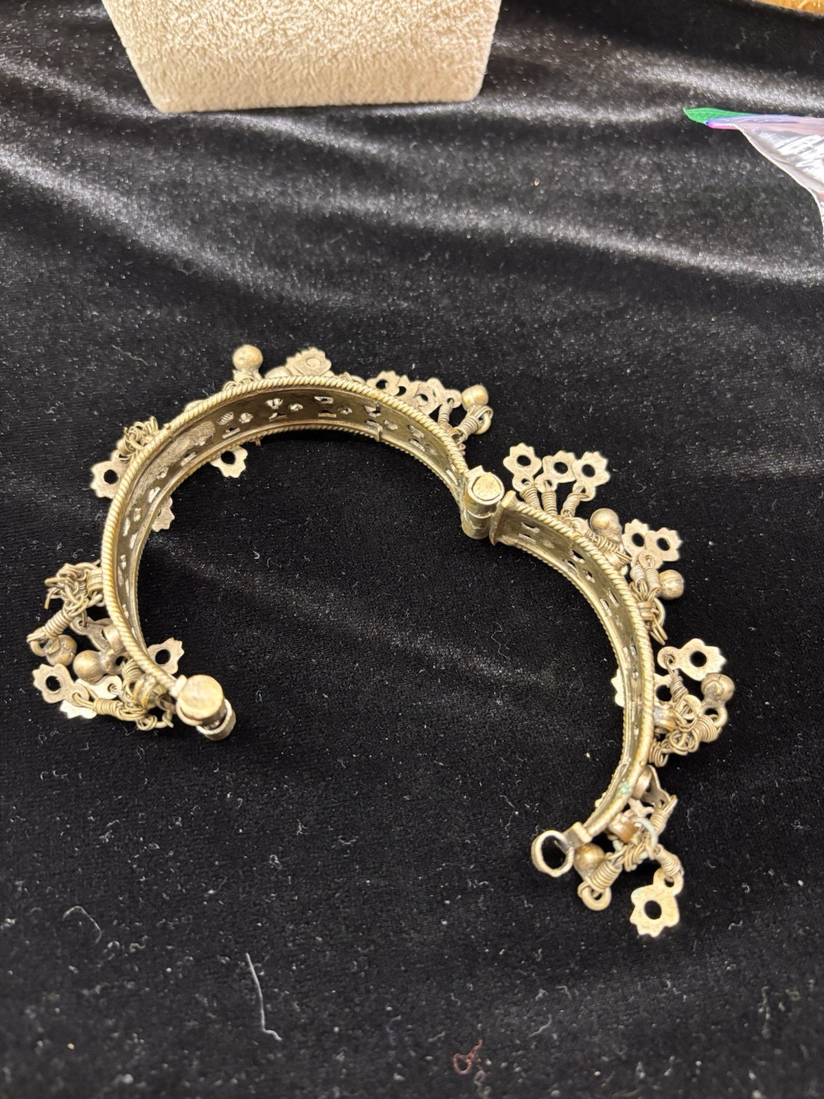 Vintage Metal Bangle Bracelet Belly Dancing Jewelry Cutouts Jingle Hinged 7.5”