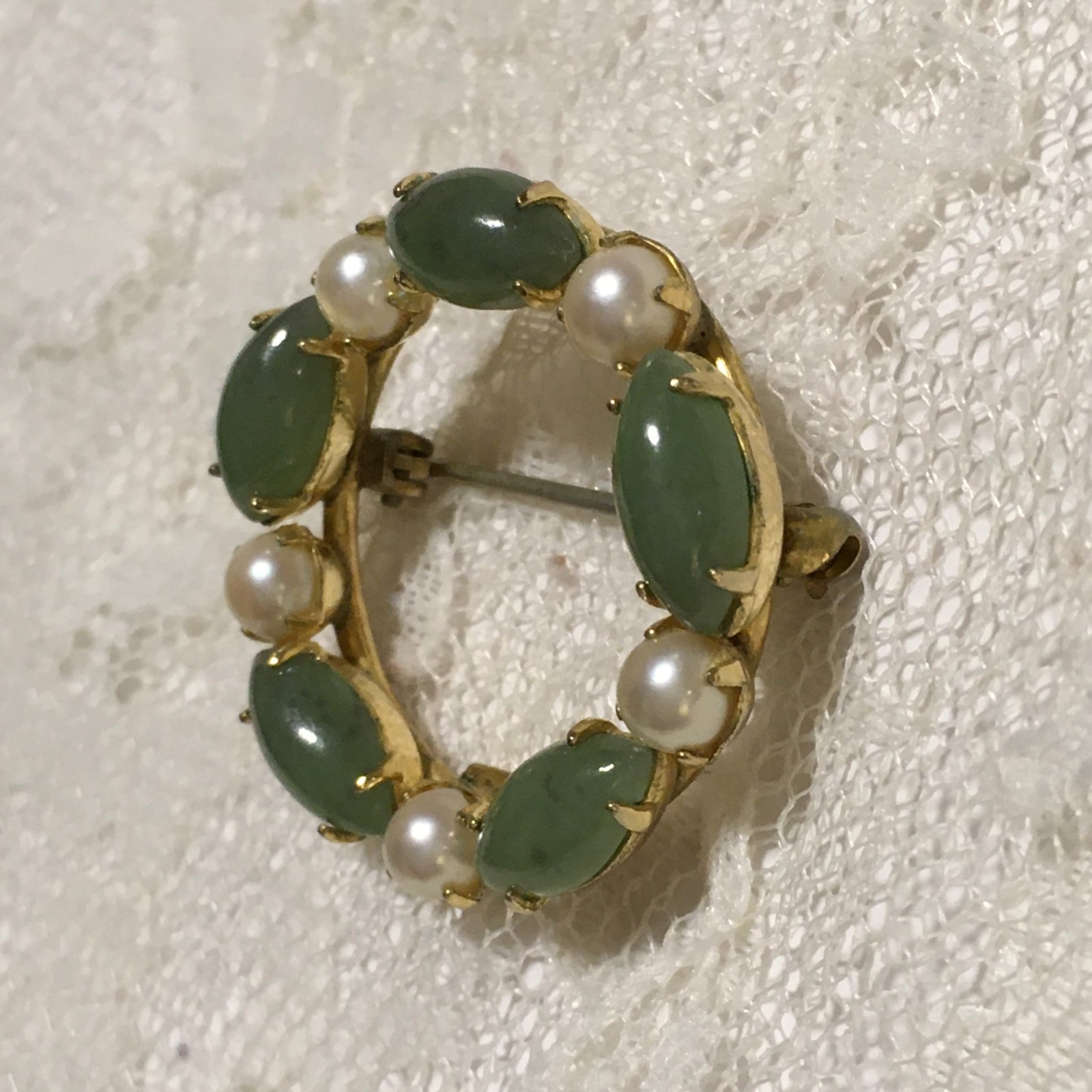 Vintage Sorrento Brooch Gold Filled 1/20 12K GF marked Jade Pearls Spring Brooch