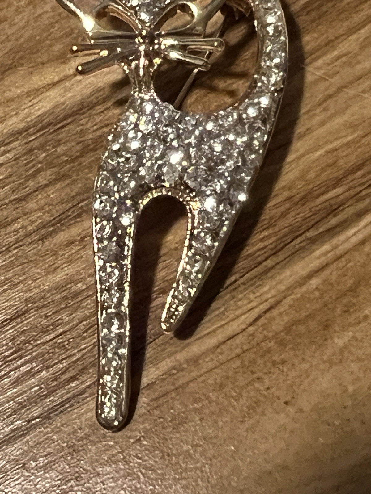 Clear Rhinestone Gold Tone Metal Cat No Eyes Brooch