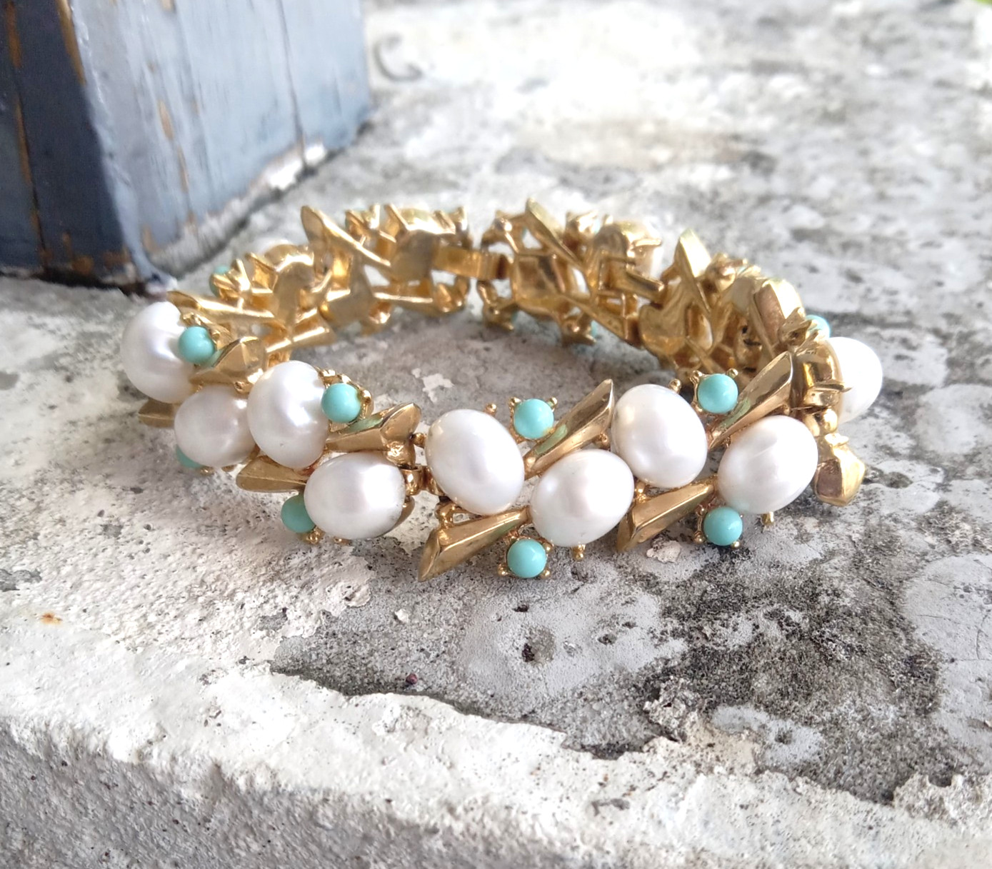 Crown Trifari Southhampton Faux Pearl and Turquoise Bracelet, EXCELLENT