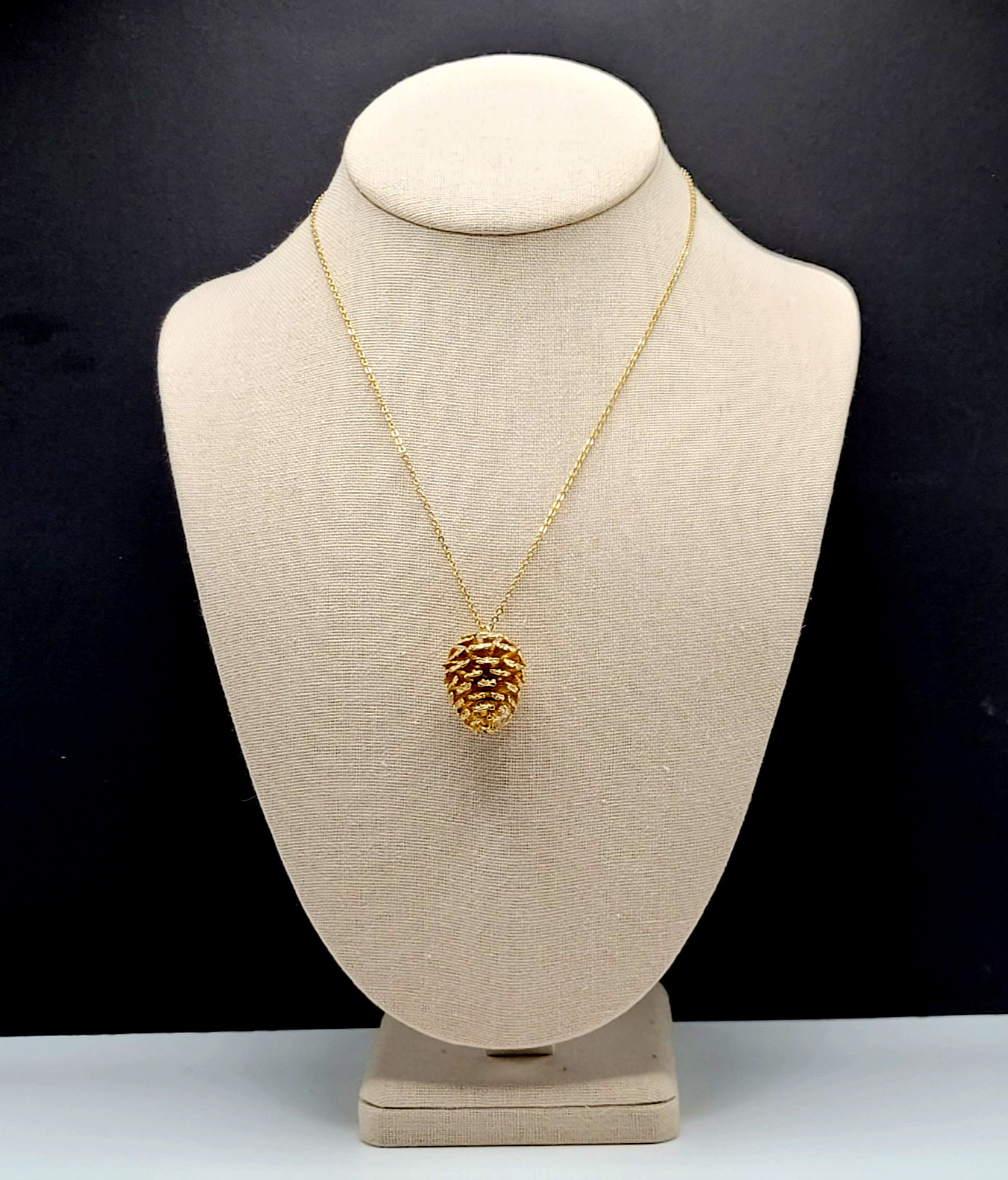 Pinecone Articulated Pendant w Chain Woodland Holiday Nature Gold Tone Necklace