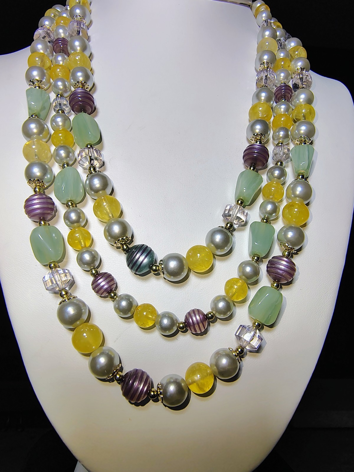 S401 Vtg Set Japan Multi Strand Beaded Necklace Clip Earrings Glass Faux Pearl