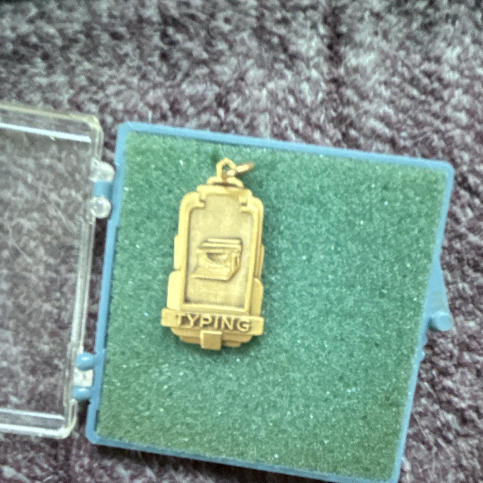 Vintage Gold Tone Typewriter Dangle Charm Pendant, Rectangle Occupation Theme