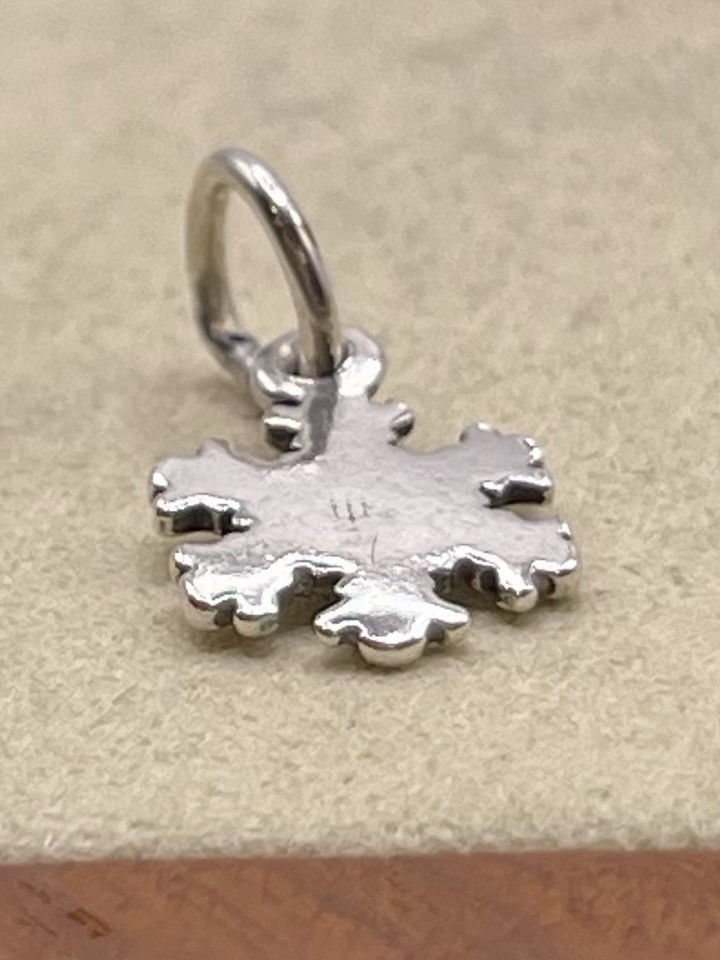 James Avery Aspen Snow Crystal Charm Snowflake Uncut Loop Sterling Silver 925