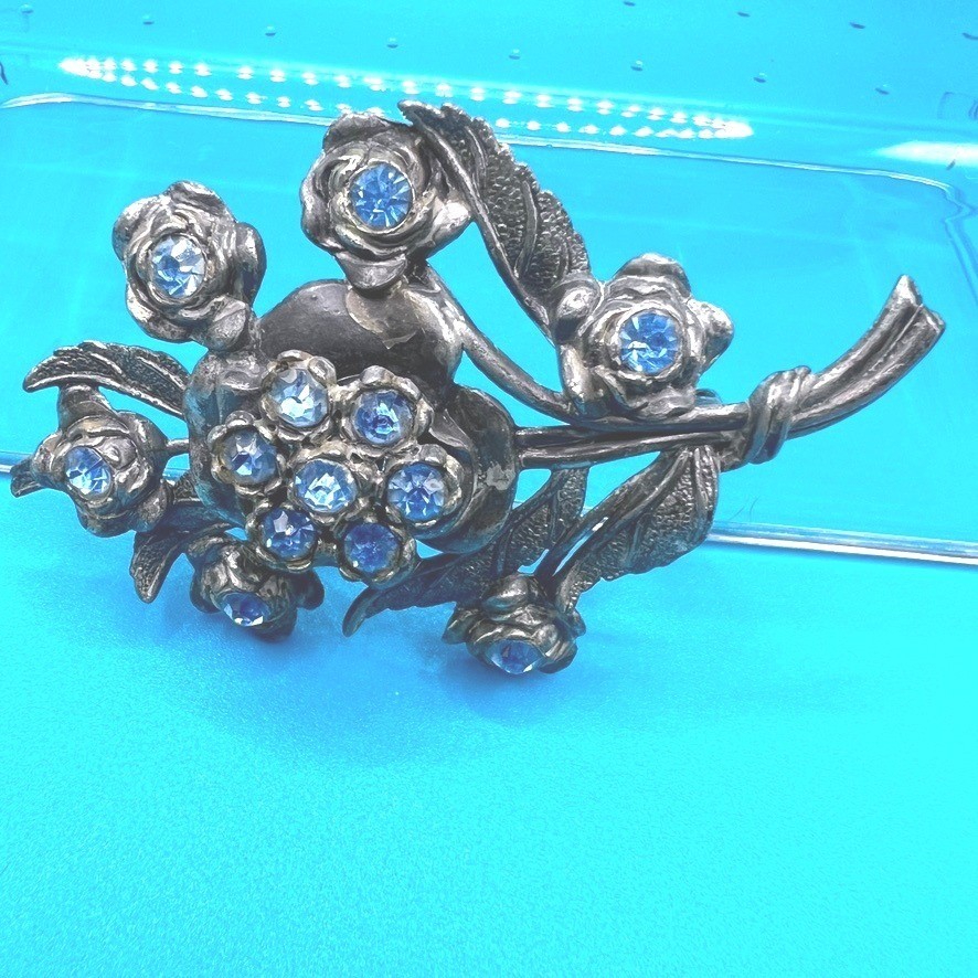 Vintage Little Nemo Large Pot Metal Brooch Blue Rhinestones Floral 3.25″ LN/25