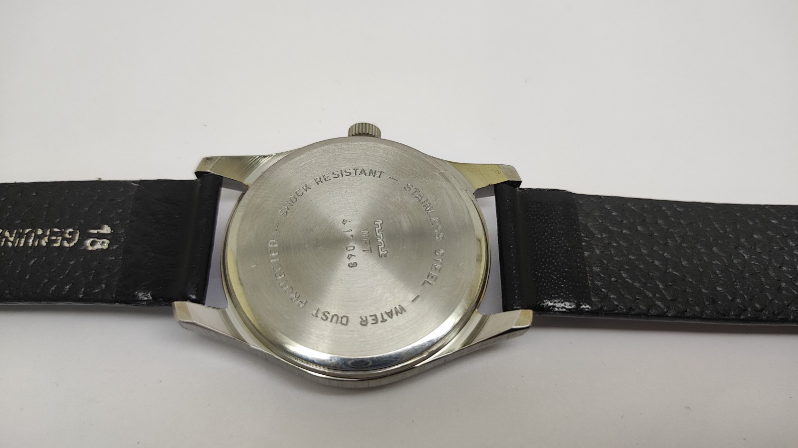 Vintage Hmt Pilot Red Dial 17 Jewels Para Shock Mechanical hand winding Watch