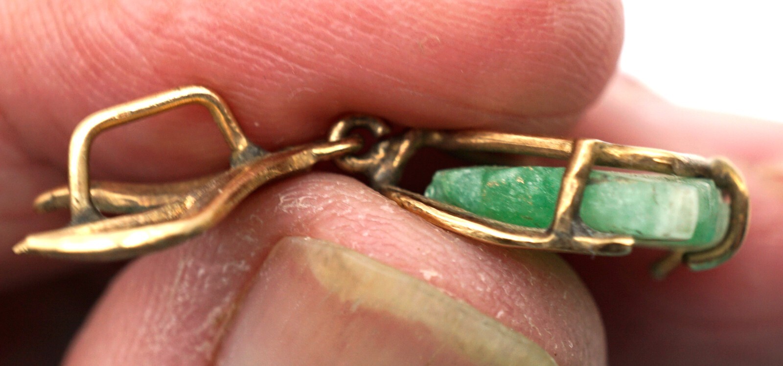 Vintage Green Jadeite Jade Pendant Pierced Floral Design in 14K Gold Setting