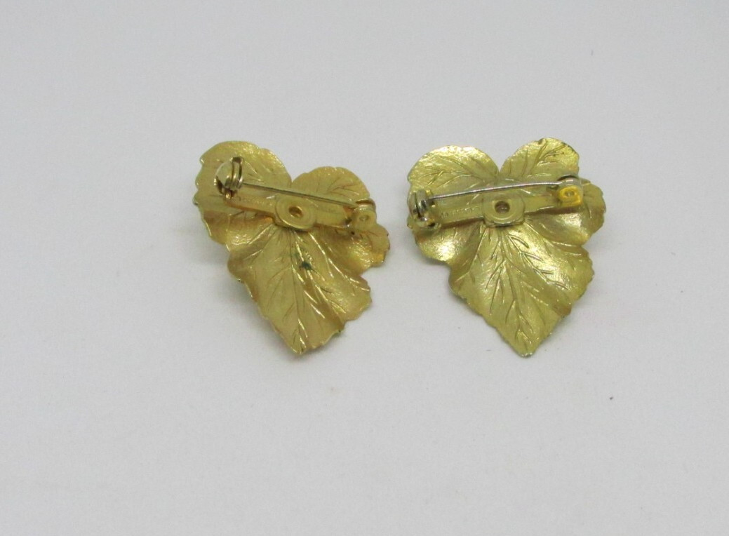Vtg Sarah Coventry Leaves & Pearl Brooch Earring 4 Brooches 1 set clip earrings