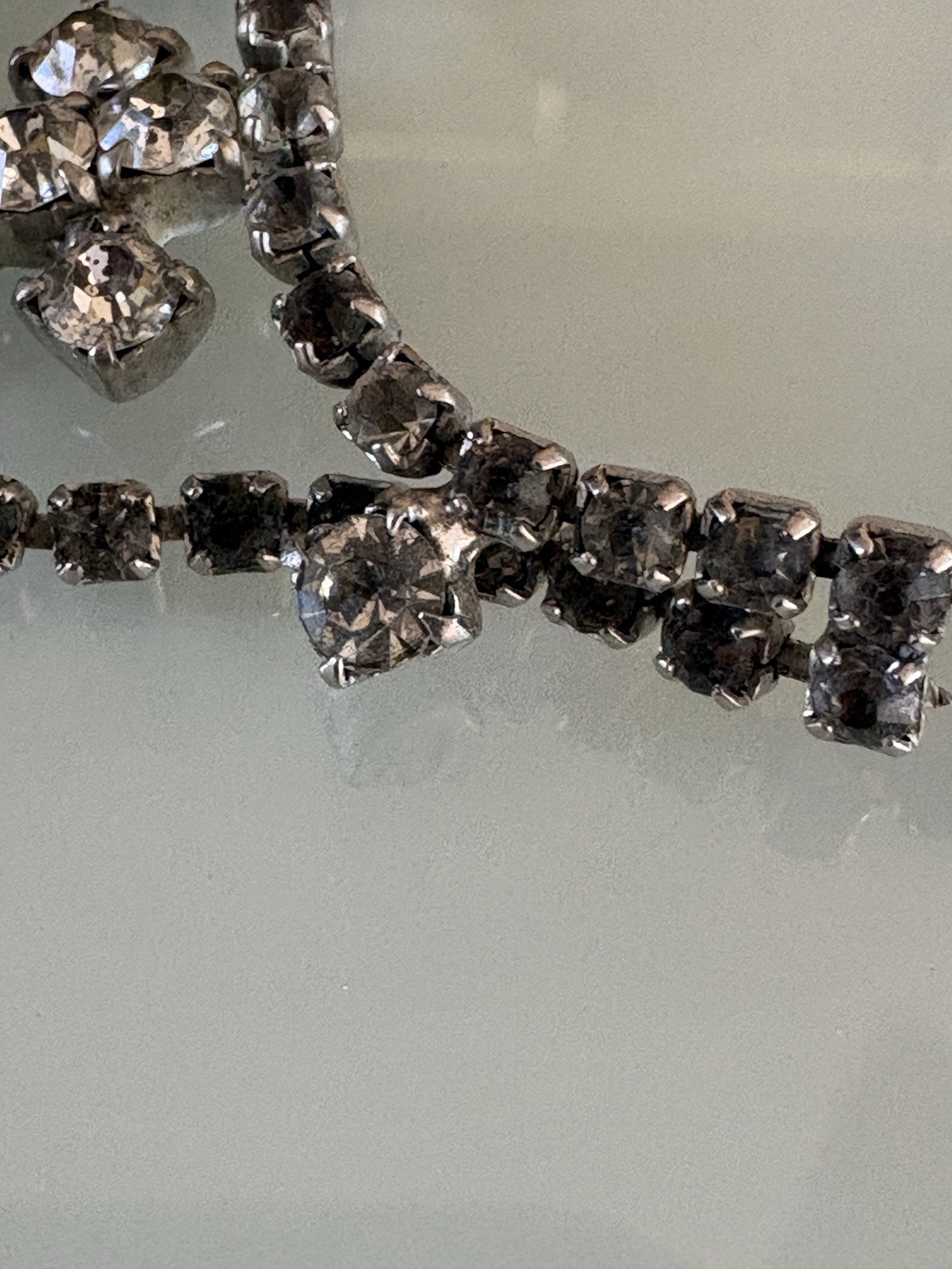 Vintage ArtDeco Necklace Clear / Gray Rhinestone Rhodium Plate Prong Princess