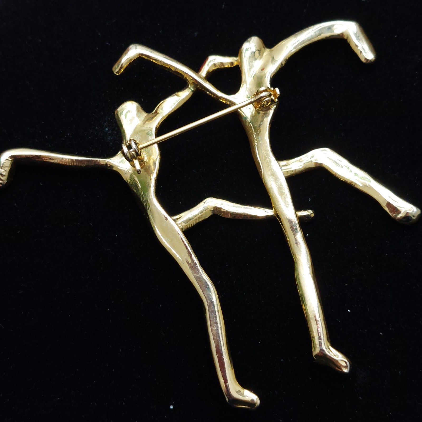 Modern Abstract Dancers Brooch Gold Tone Matte Shiny Finish Contemporary Art Pin