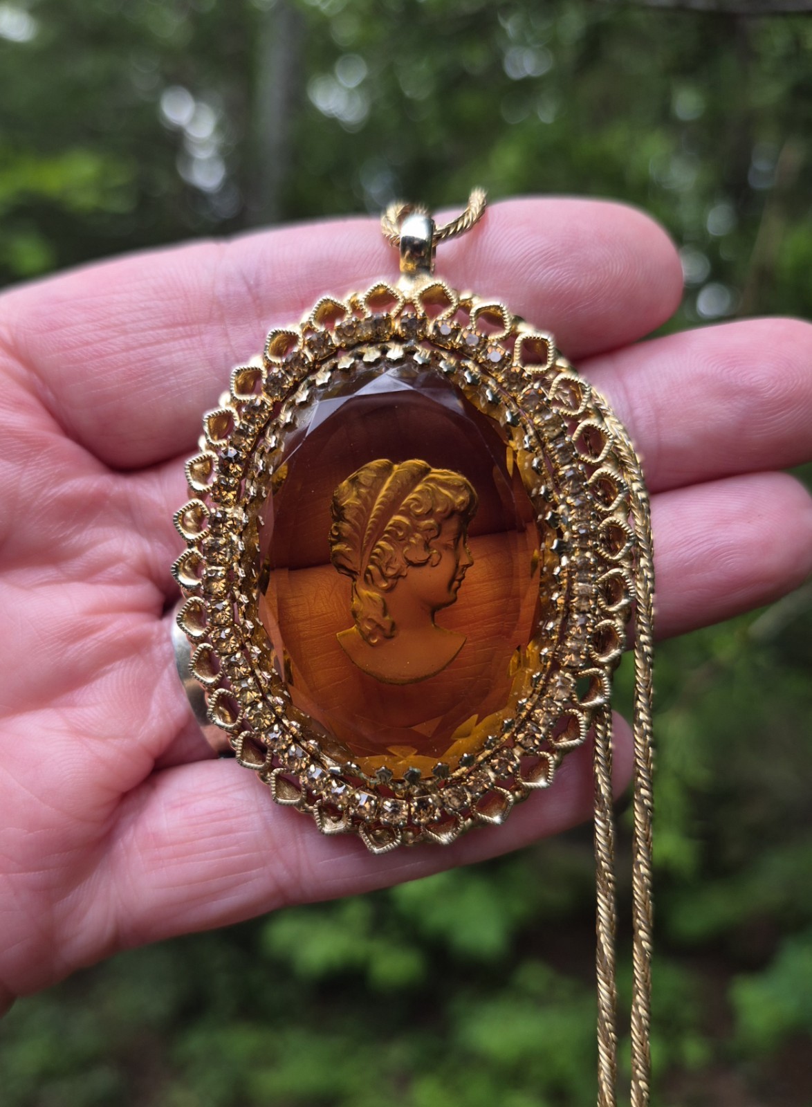 Vintage Designer Joseph Warner Intaglio Amber Glass Cameo Gold Plated Necklace