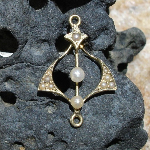antique 14K gold seed pearl birthstone Lavalier Pendant charm wind dangle drop