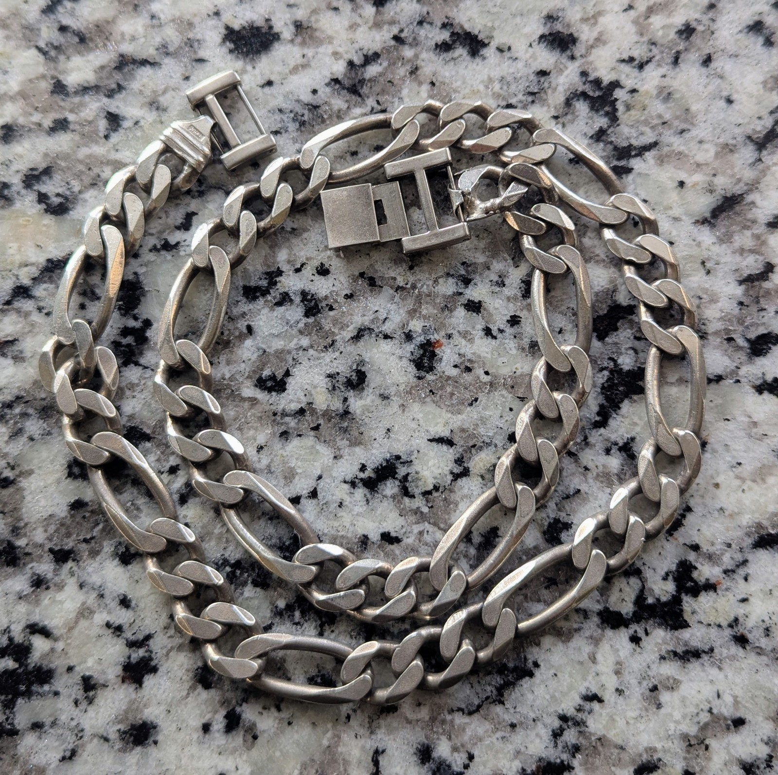 Unique Vintage Heavy 93.9g Italy Sterling Silver 925 Figaro Chain Necklace 22”