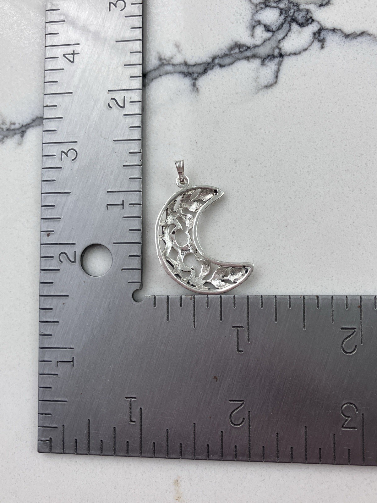 Vintage 925 Sterling Silver Filigree Crescent Moon Pendant