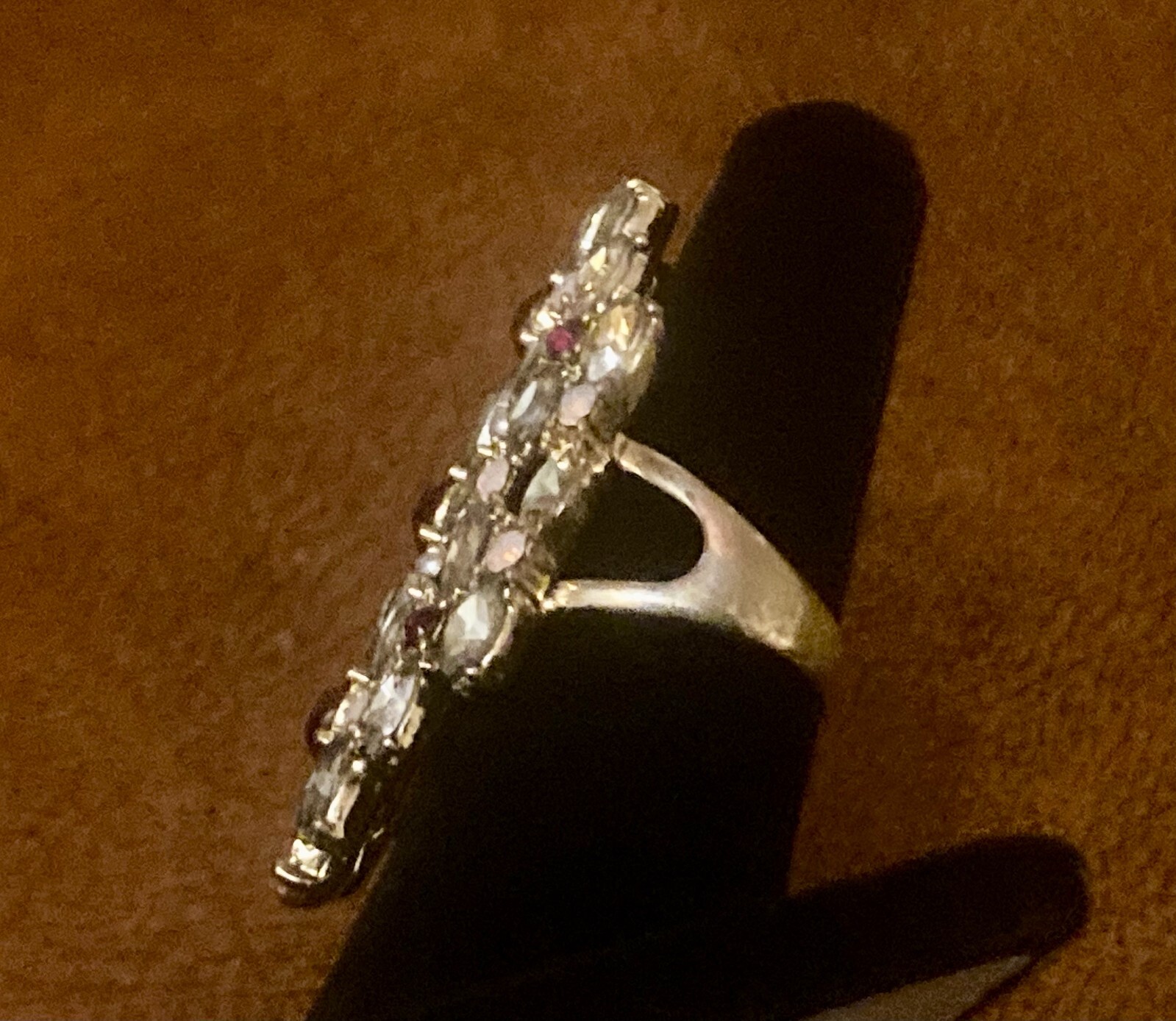 Vintage Hollywood Regency Style Ring Glass Rhinestone Size 7 Missing 1 Stone