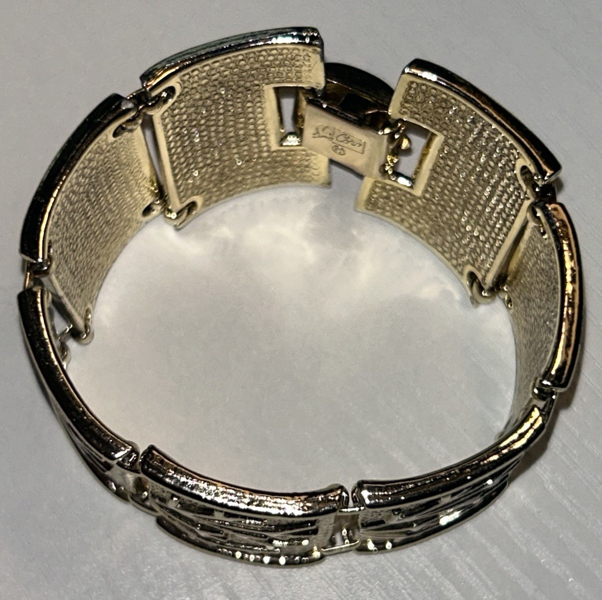 Vintage Coro Pegasus Gold Tone Modernist Panel Bracelet Leaf Textured Wide 6.75”