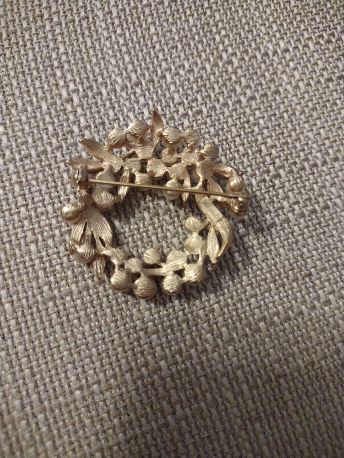 Vintage Crown Trifari Wreath Faux Pearl Leaves Brushed Gold Tone Brooch