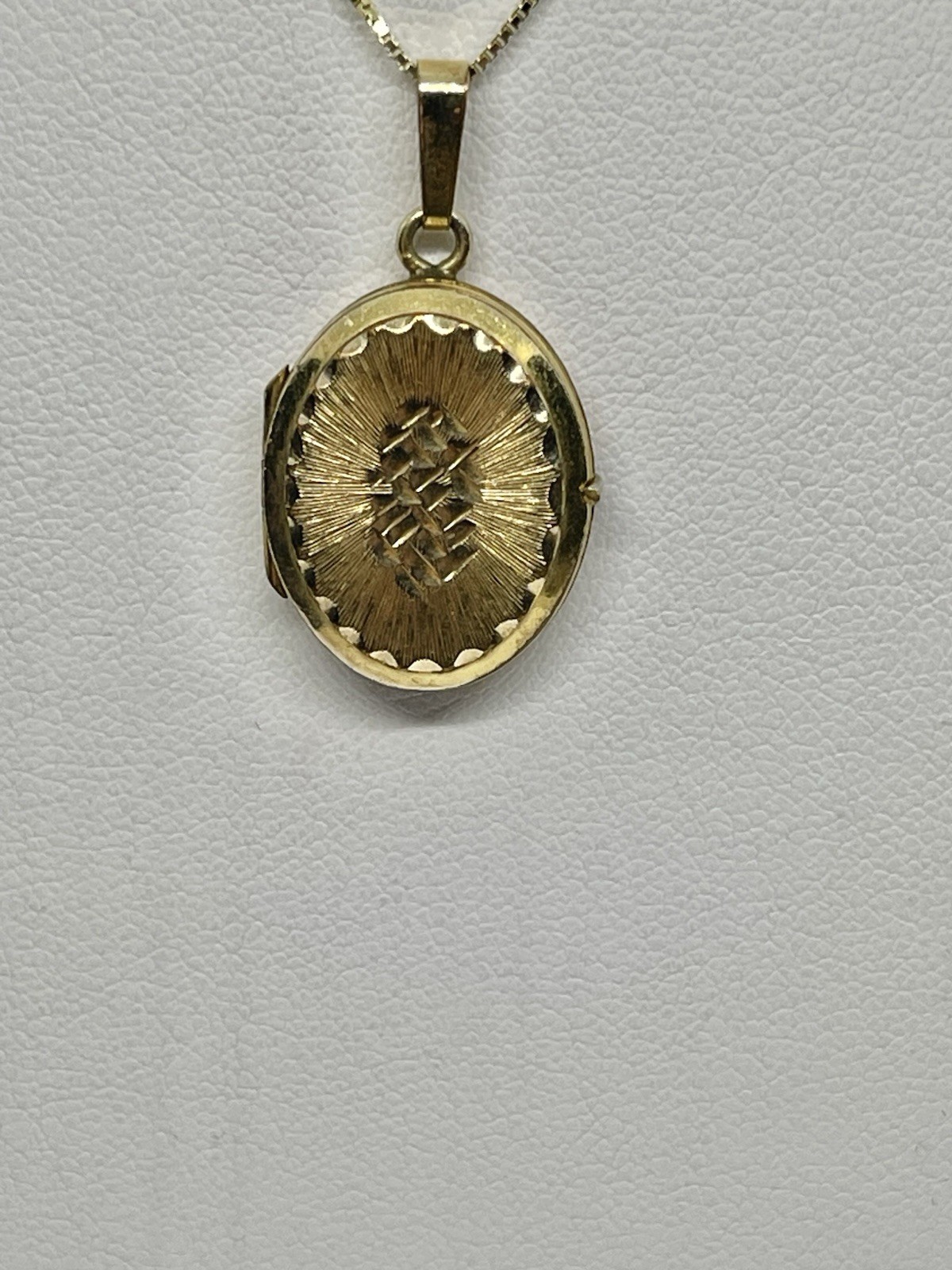 Vintage Rolled Gold Diamond Cut Design Double Oval Locket by Andreas Daub 18”