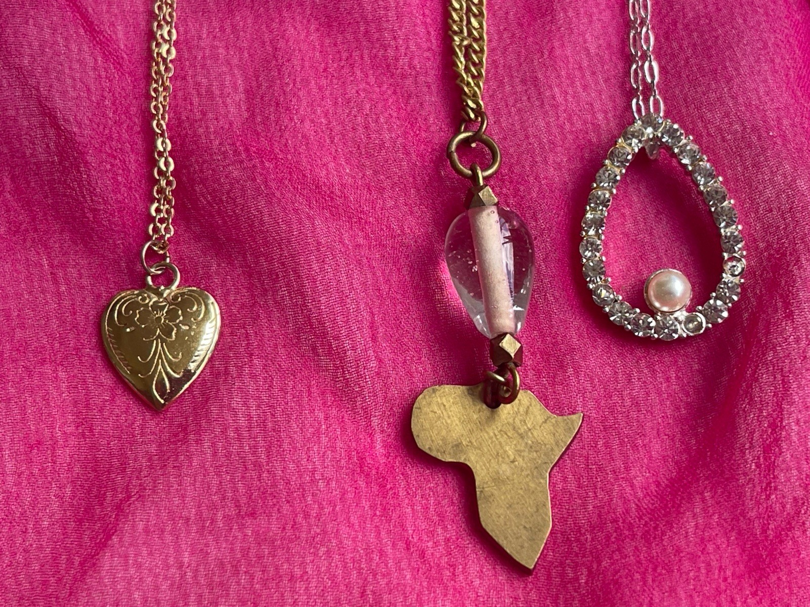 Estate Find All Wearable Pendant Necklaces Jewelry Lot Of 7 Gold /Silver Tone