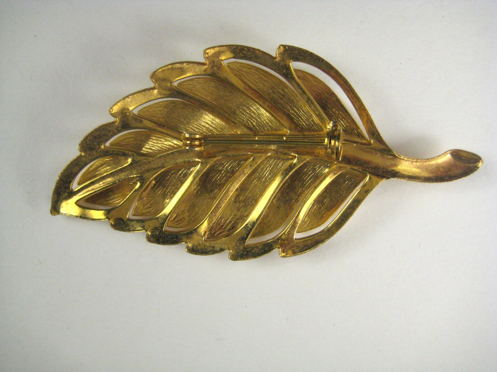Leaf Pin Brooch 2.8 In Vintage Goldtone Open Work Stem Leaves Women Estate
