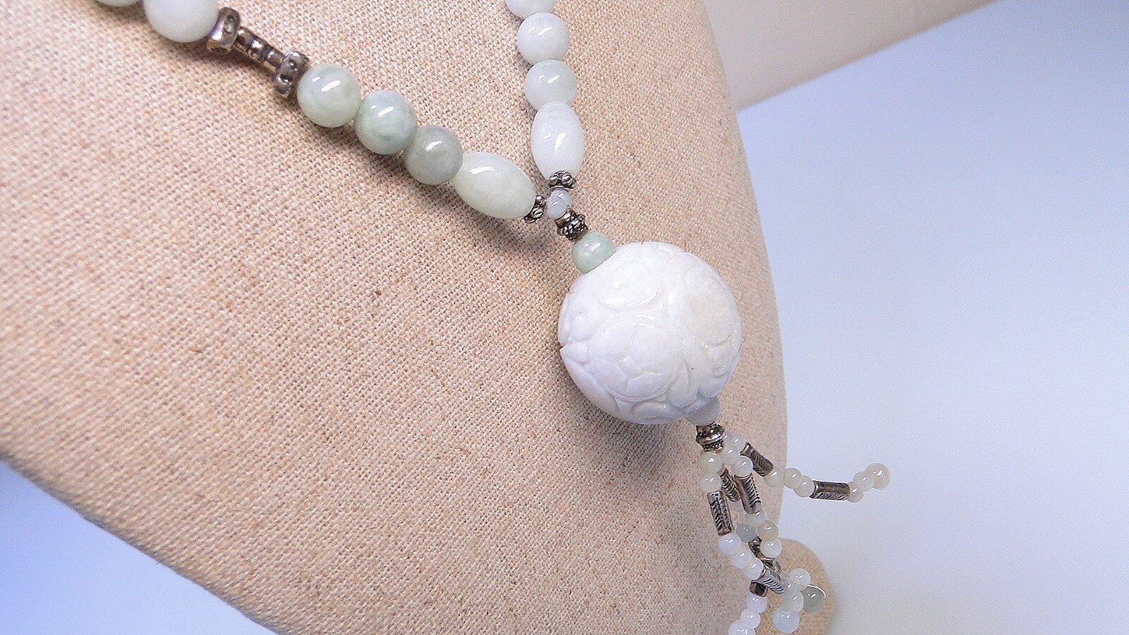 Gorgeous Carved Jade Bead Sterling Dangle Beaded Necklace