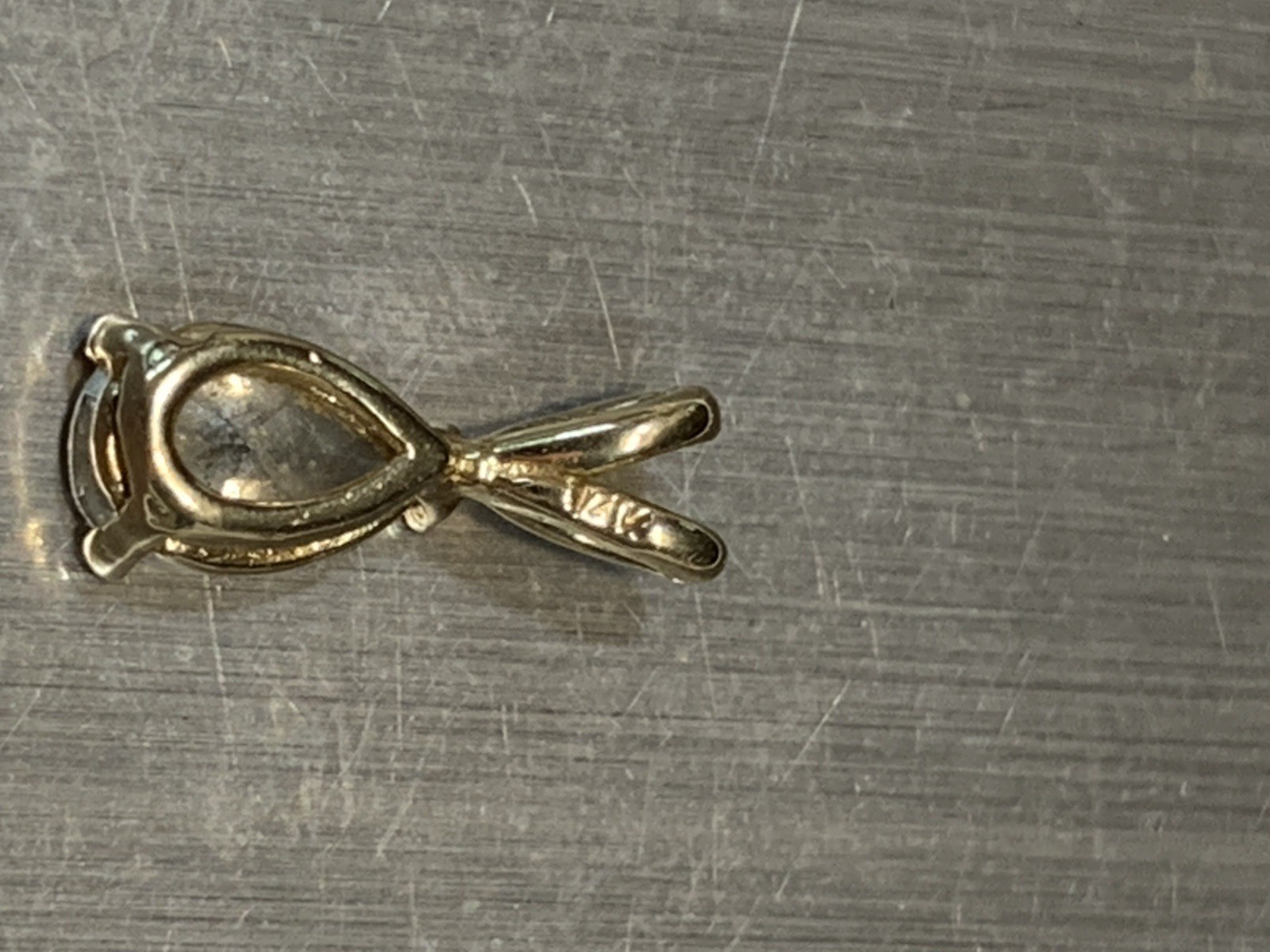 14kt Yellow Gold Pendant Tear Drop Clear Stone Unknown Hallmarked On Back