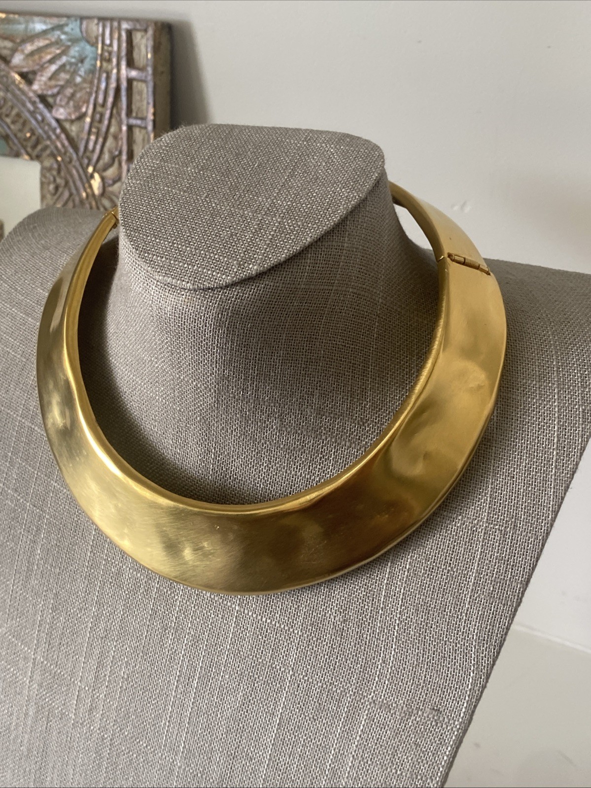 Beautiful Vintage Les Bernard Vogue Egyptian Revival Gold Plate Collar Necklace