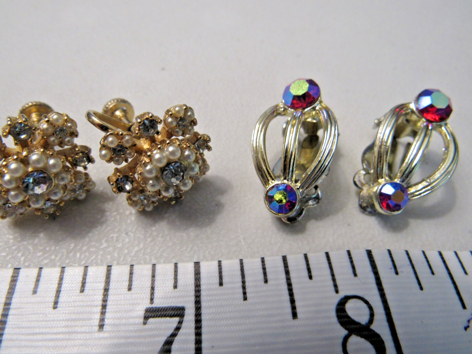 LOT OF 33 VINTAGE EARRINGS CLIP SCREWBACK ENAMEL RHINESTONE EISENBERG SARAH COV