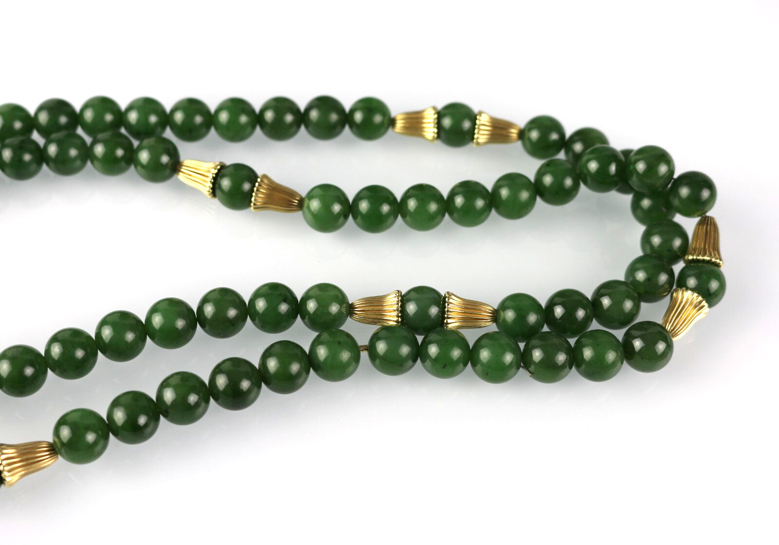 VTG 10mm Natural Nephrite Jade & Gold Plated Spacer Long Necklace 35″ 129.5g