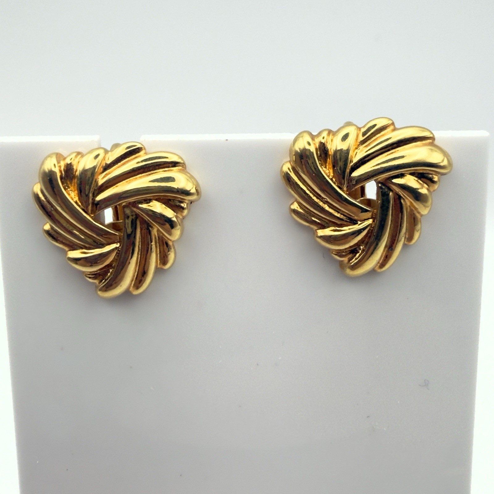 Vintage Gold Tone Earrings Lot Monet Sarah Coventry Pearl Snowman Clip On 4 Sets